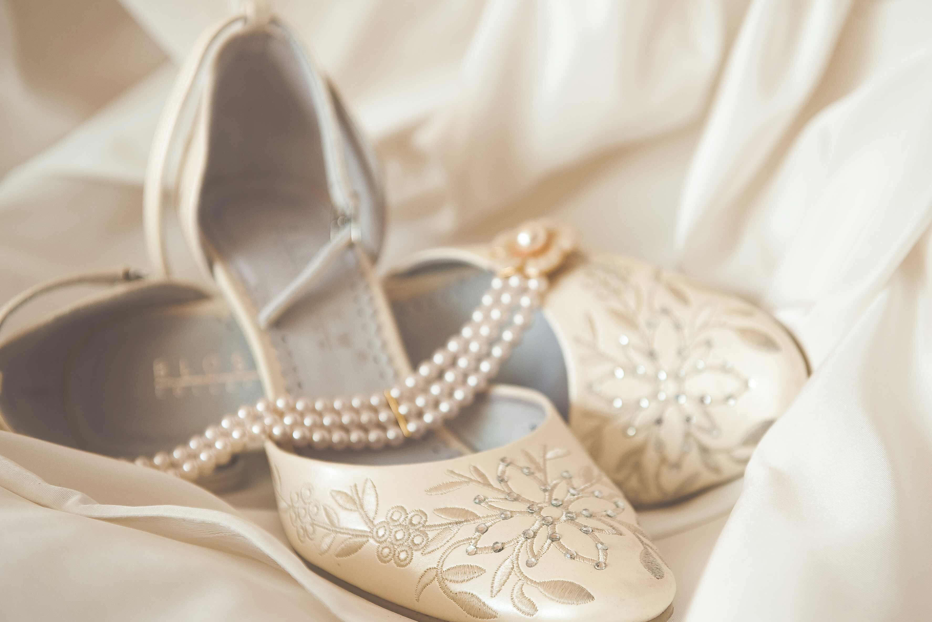Brautschuhe Creme