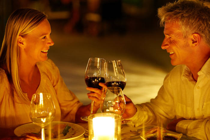 Romantisches Abendessen als Liebesbeweis