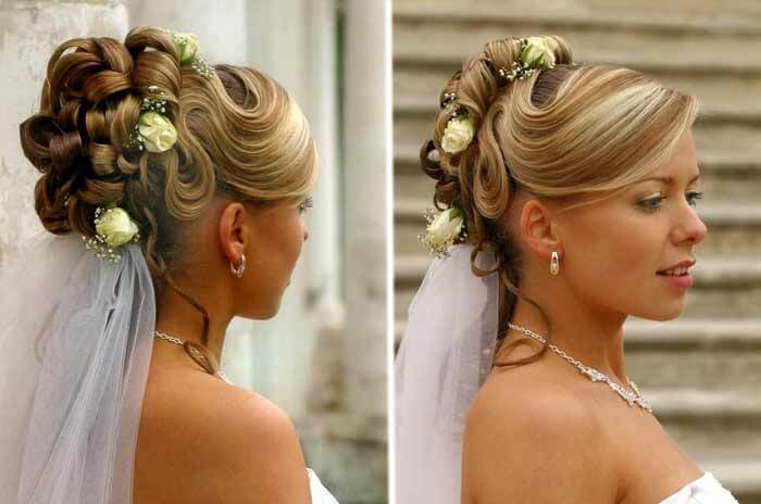 Mit diadem hochgesteckt brautfrisuren Brautfrisuren mit