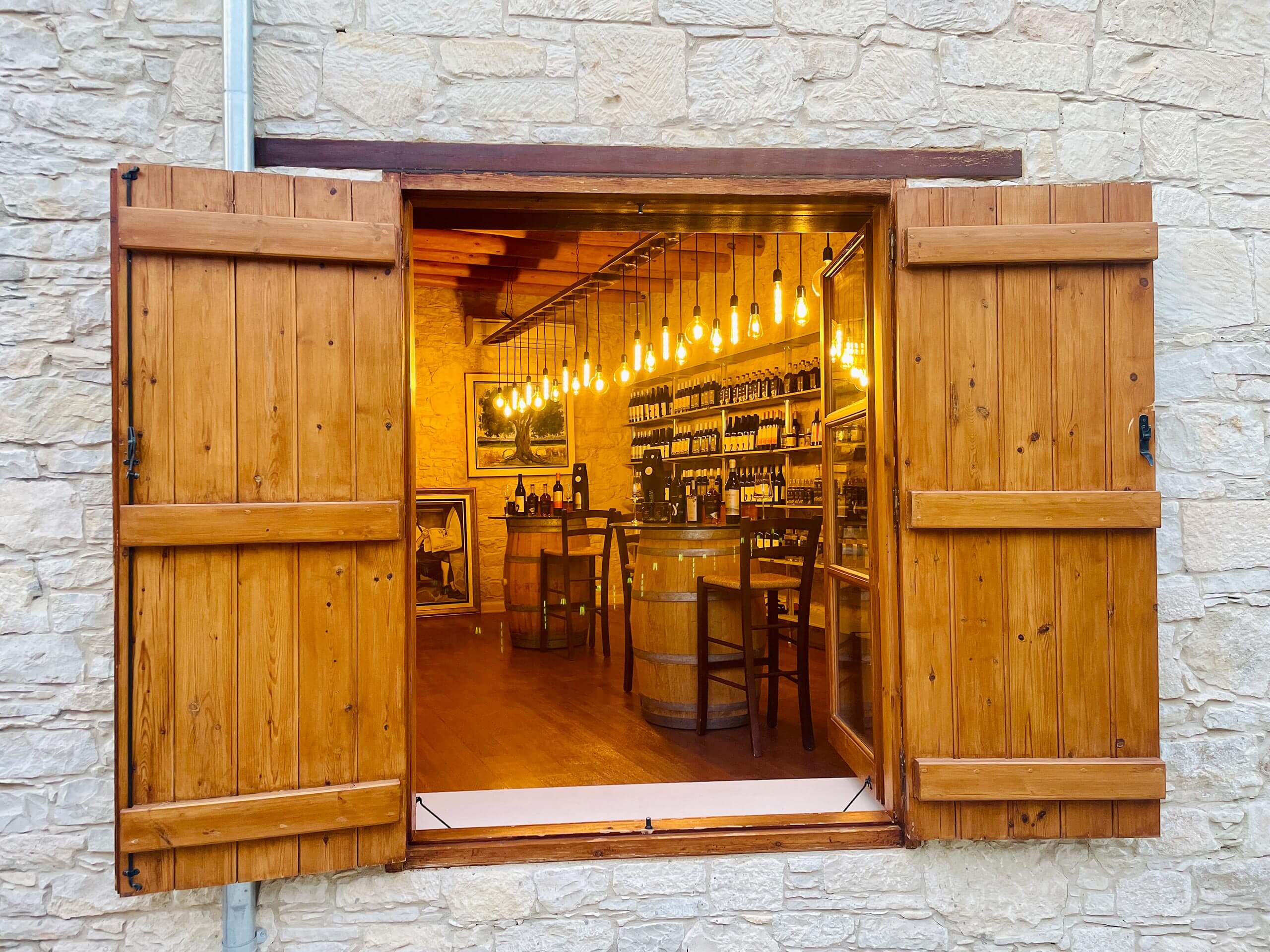 Zypern Ferien Wein Bergdorf Omodos