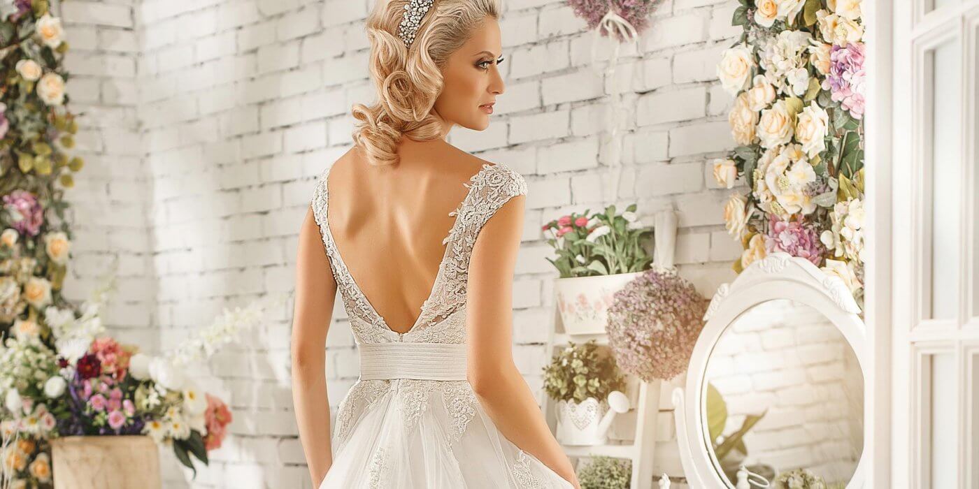Brautkleid rückenfrei tragen 5 Beispiele für den Rückenausschnitt
