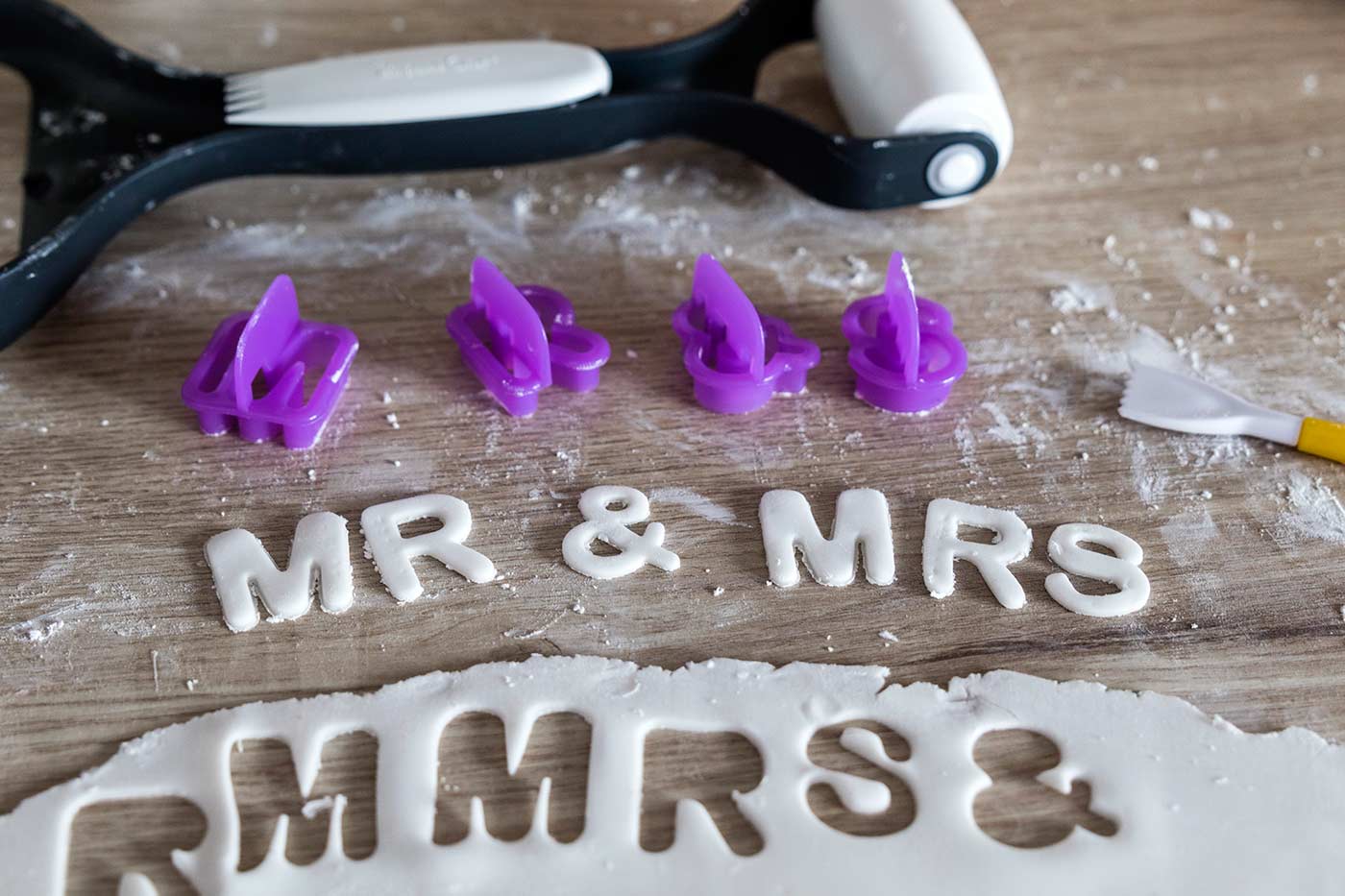 DIY Fondant Rosen & Buchstaben SchrittfürSchritt Anleitung