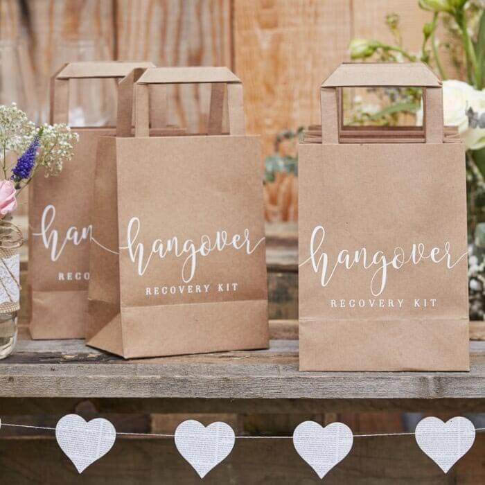 Hangover Kit Hochzeit Tipps, Ideen und kostenlose Vorlage
