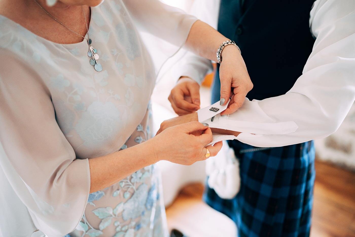 Festliche Damenmode zur Hochzeit