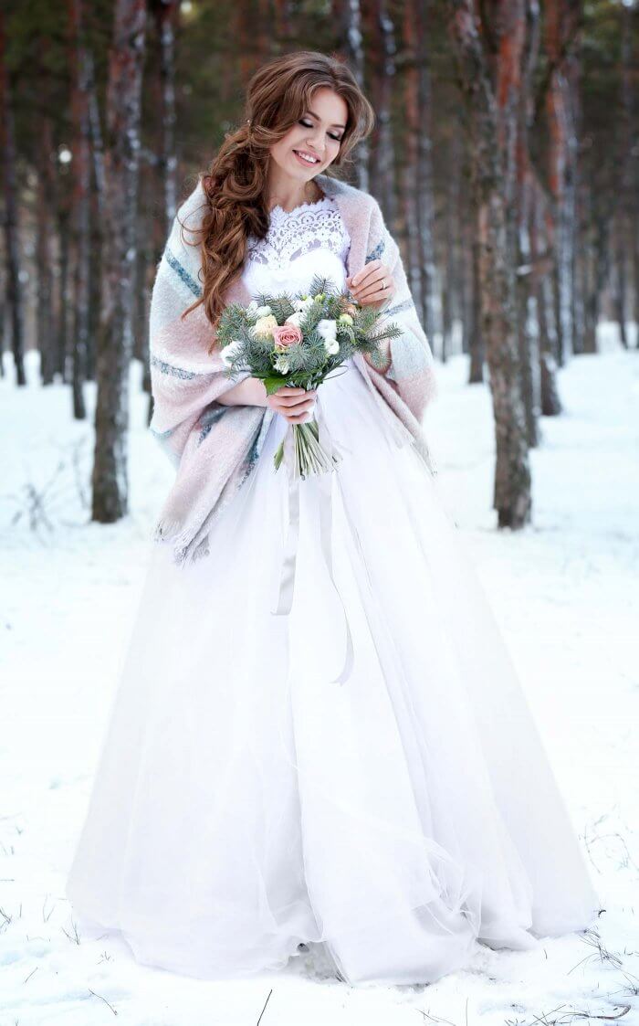 Зимний цветотип - свадебное платье