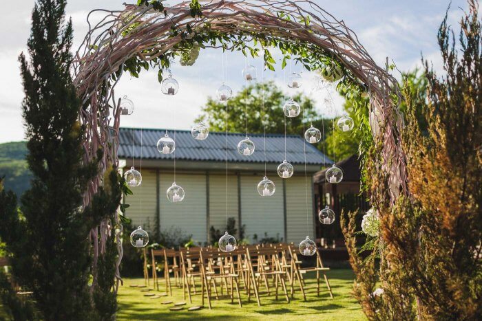 Wie Sie Die Perfekte Hochzeit Im Garten Planen Viele Tipps Und