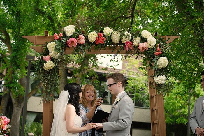 Rosenbogen Hochzeit