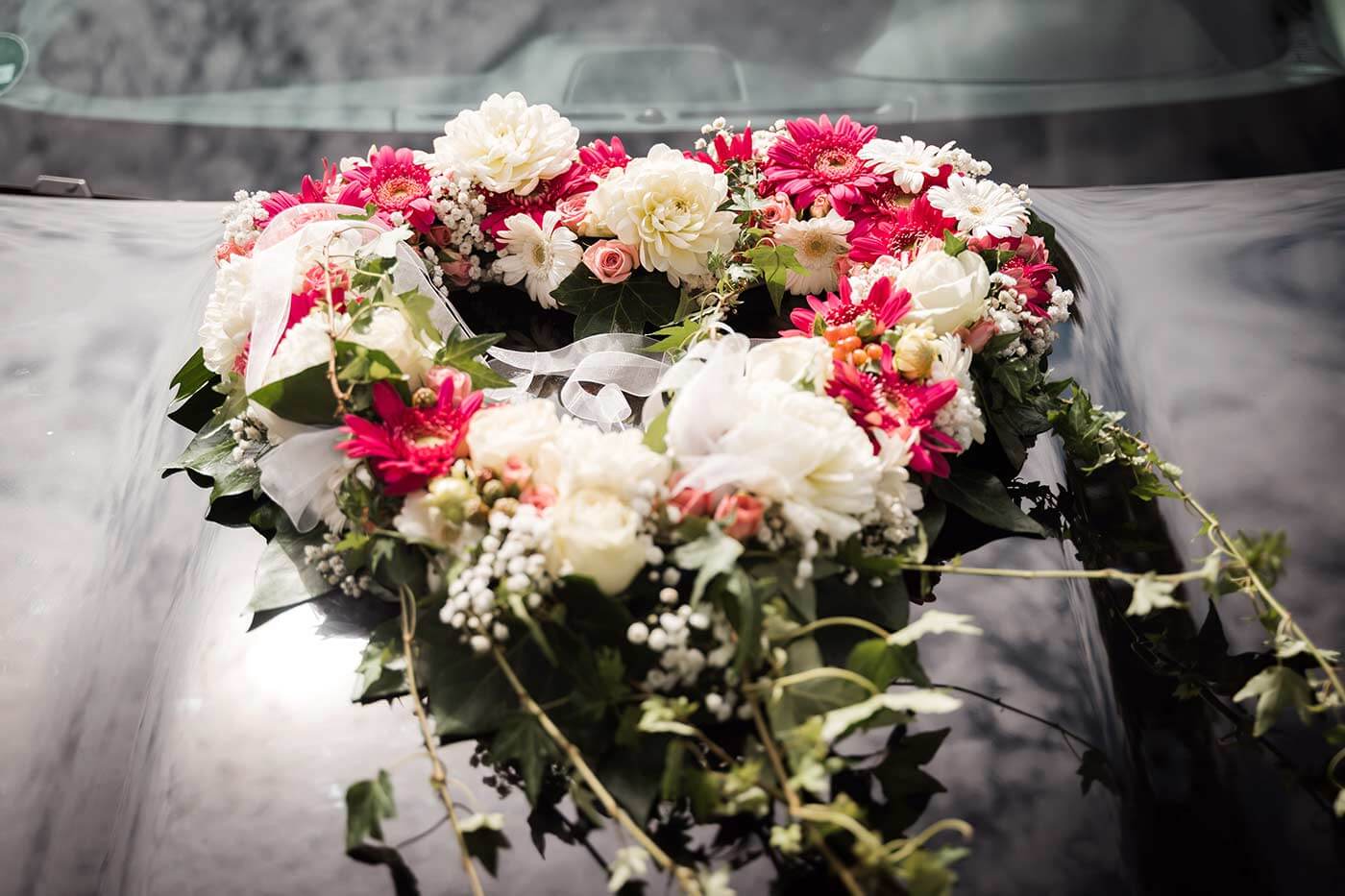 2er Hochzeit Autodeko Set Auto Schmuck Hochzeitsdeko für Brautauto Rose  Organza