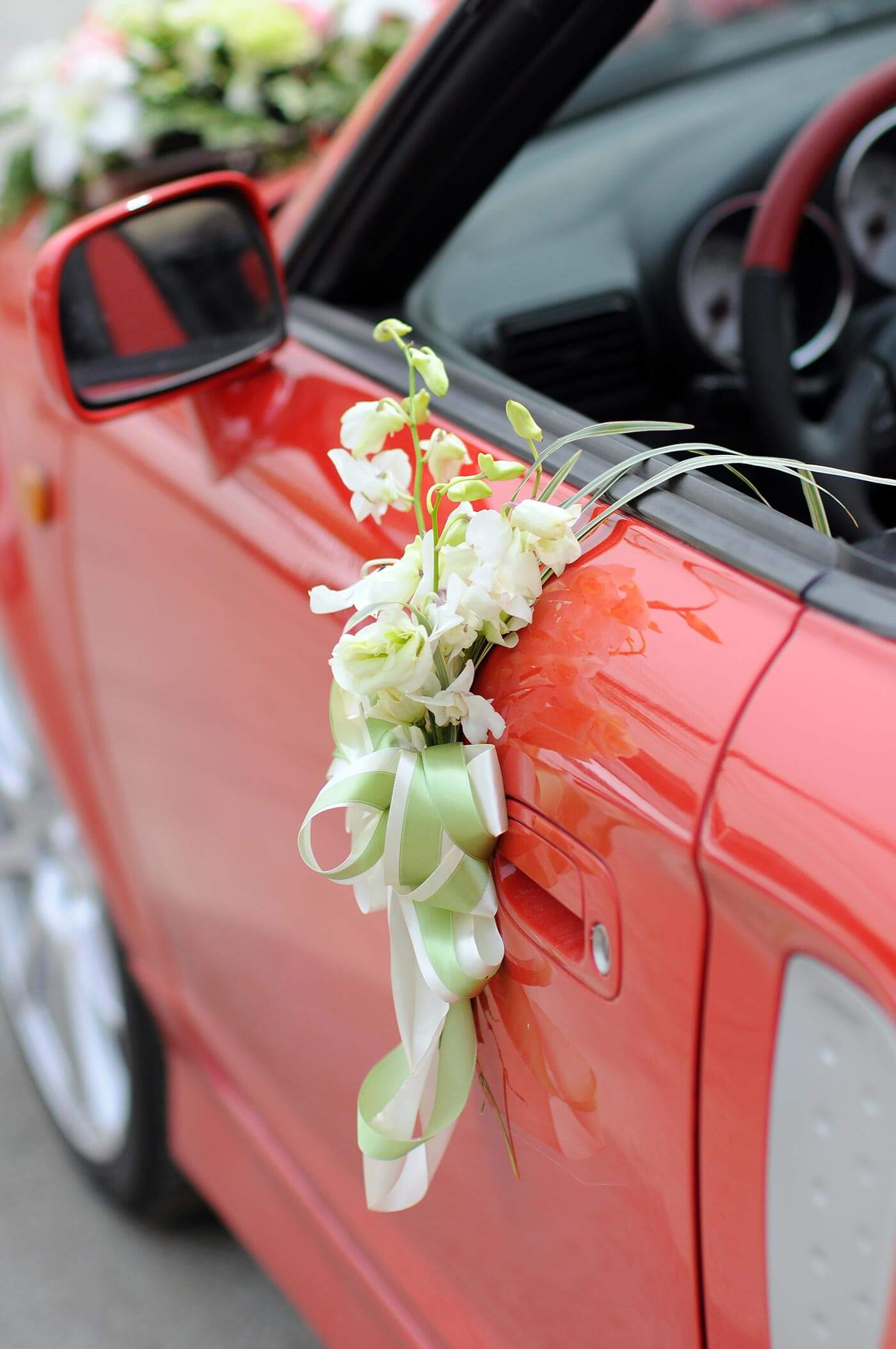 Autoschleifen Hochzeit mit Blumen