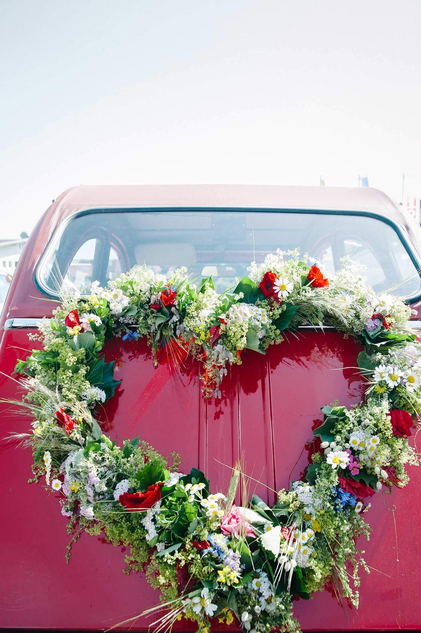 Autoschmuck zur Hochzeit  Bildergalerie mit vielen Beispielen