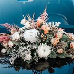 Brautauto Blumenschmuck