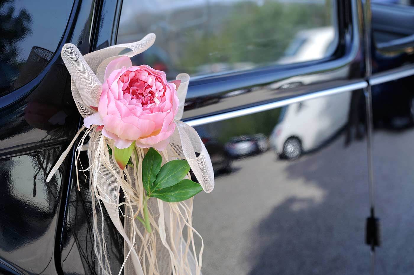 Autoschleifen für die Hochzeit