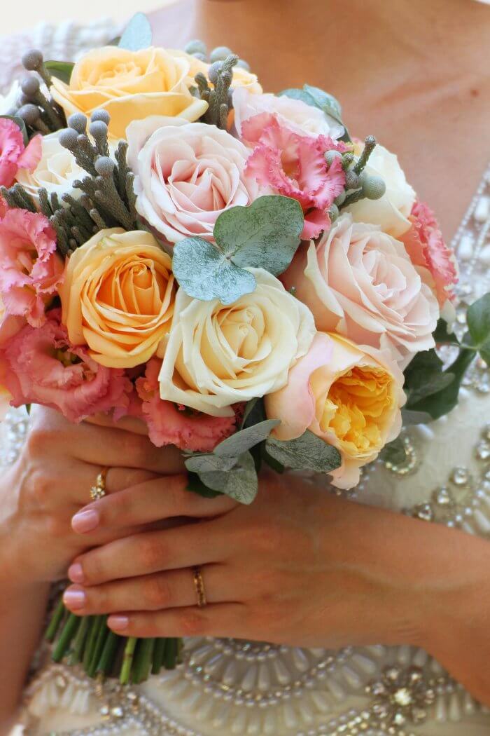 Hochzeitsstrauß mit Rosen
