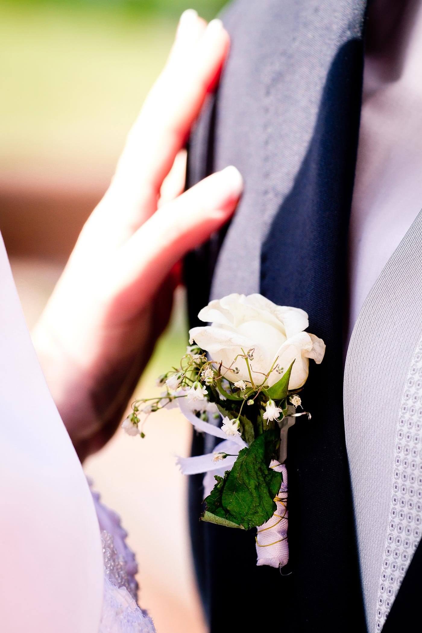 Anstecker zur Hochzeit basteln