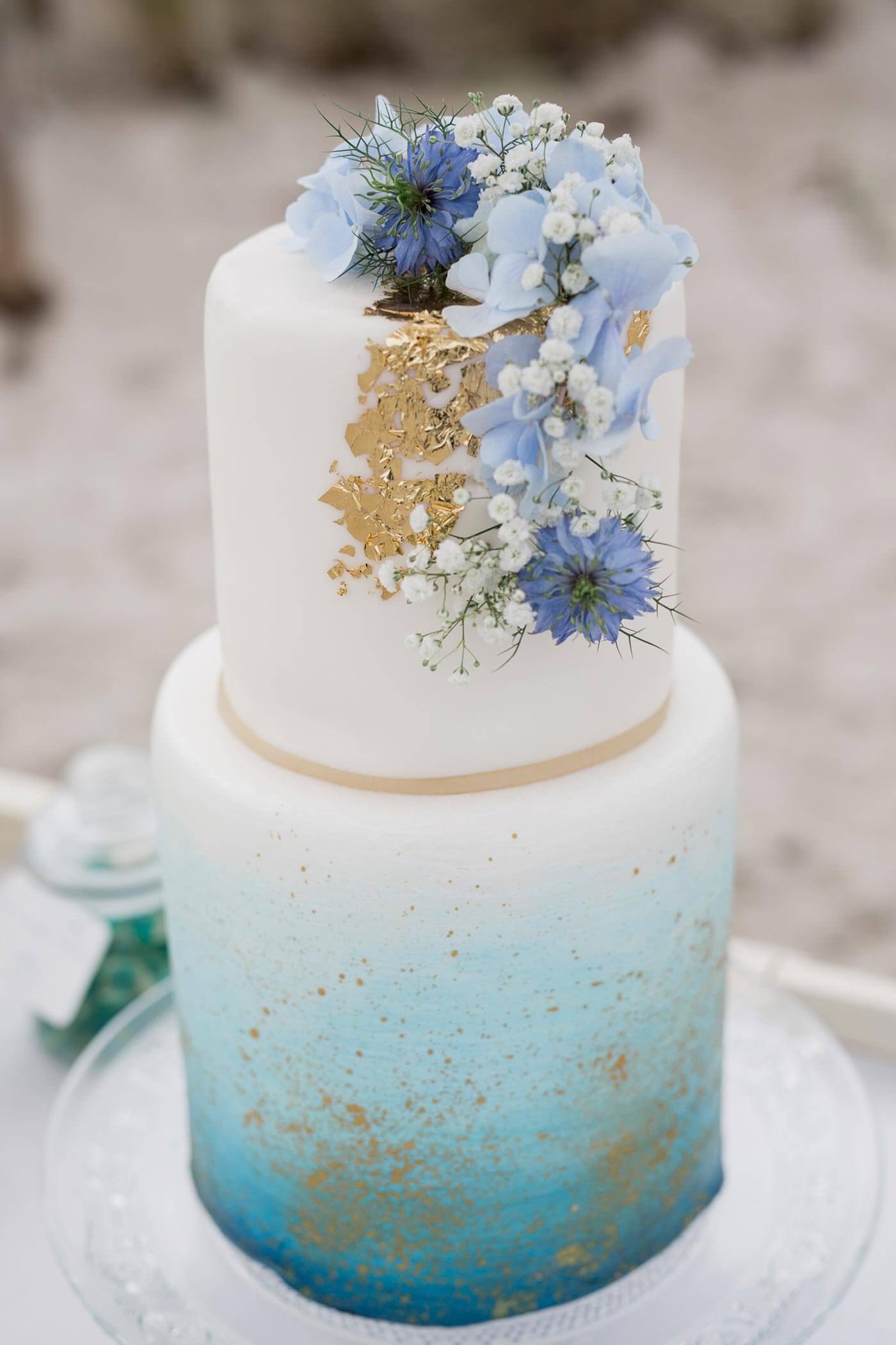 Hochzeitstorte Blau