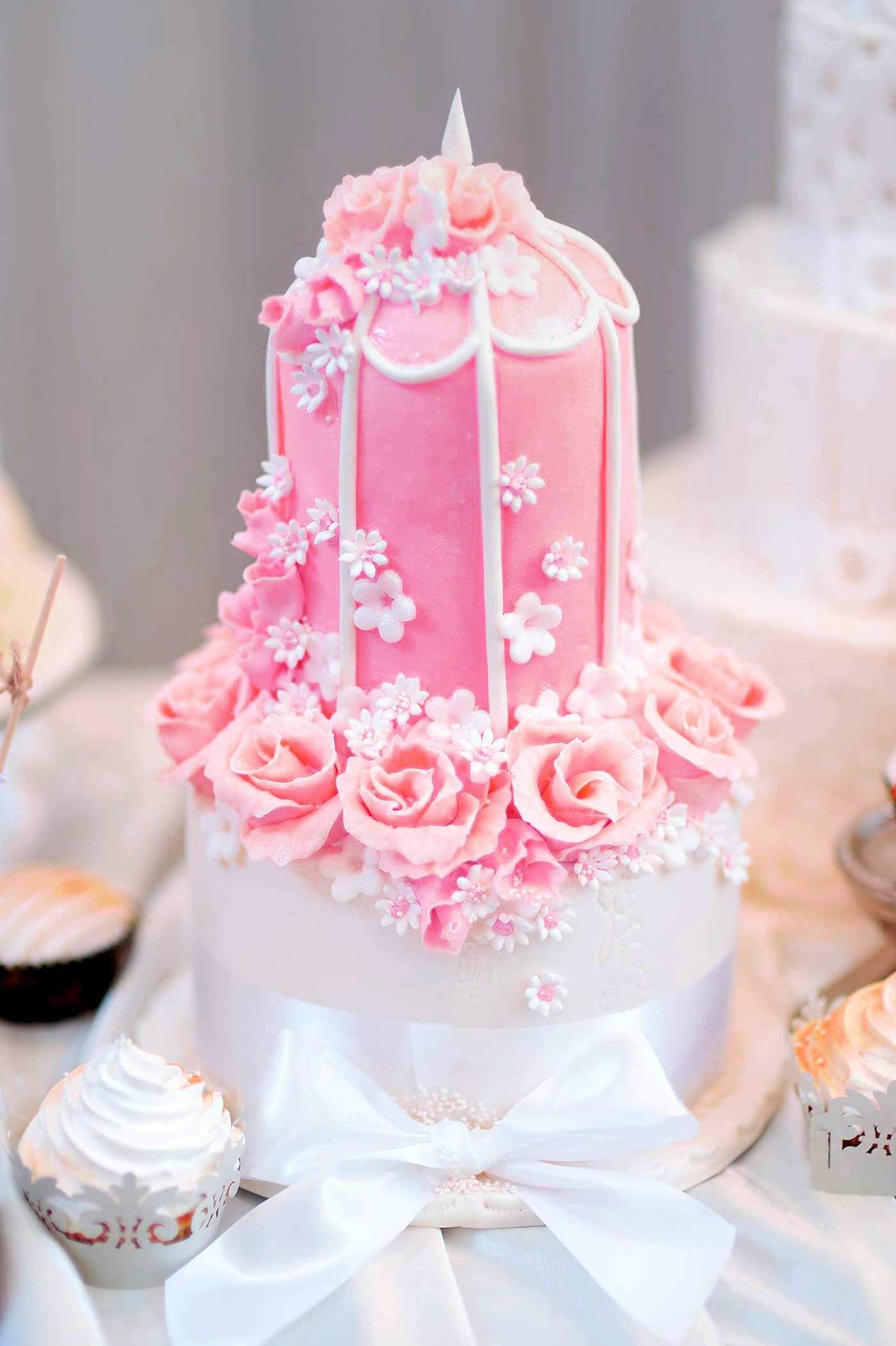 Hochzeitstorte Rosa