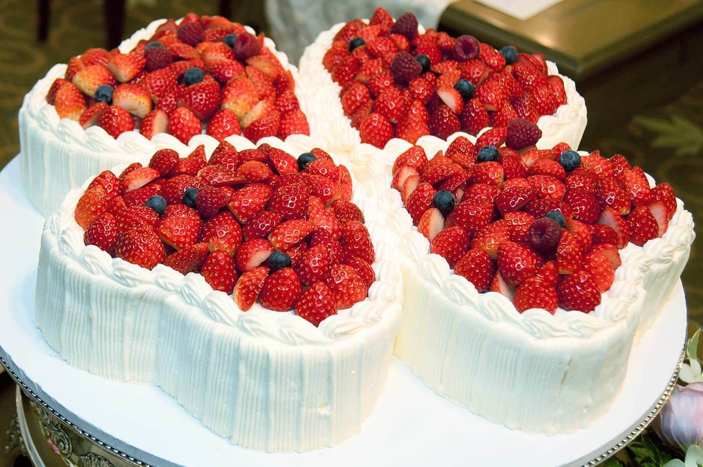 Hochzeitstorte mit Erdbeeren