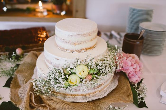 Semi Naked Cake