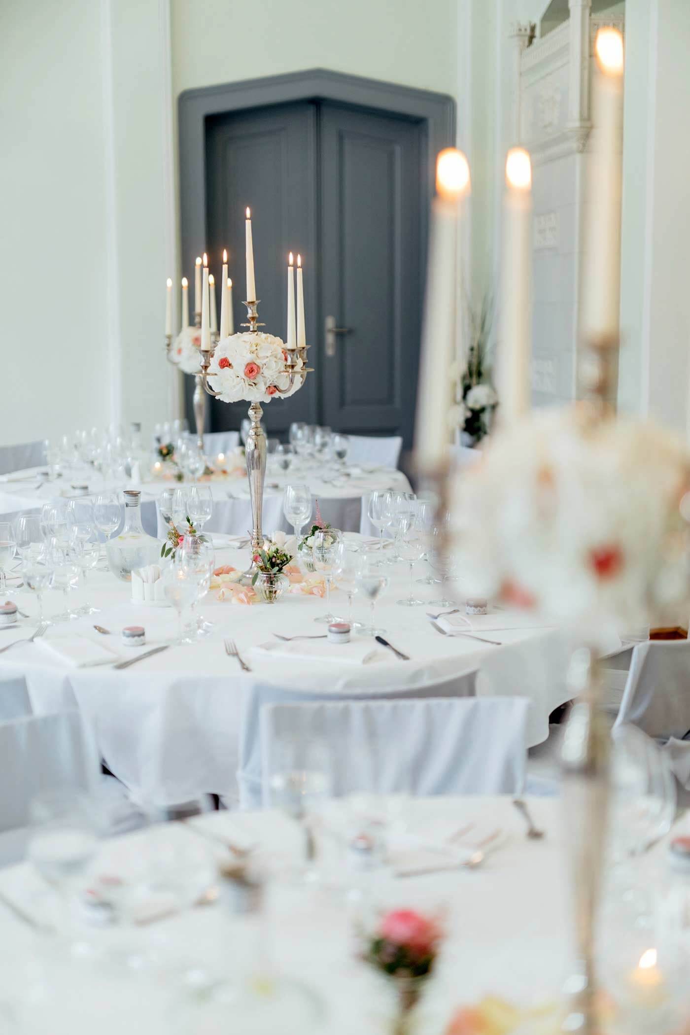 Tischdekorationen zur Hochzeit