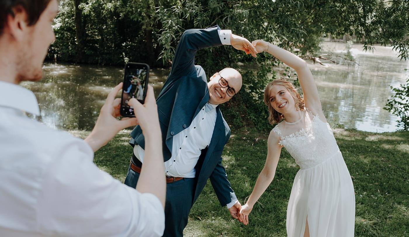 Hochzeitsspiel mit Fotos