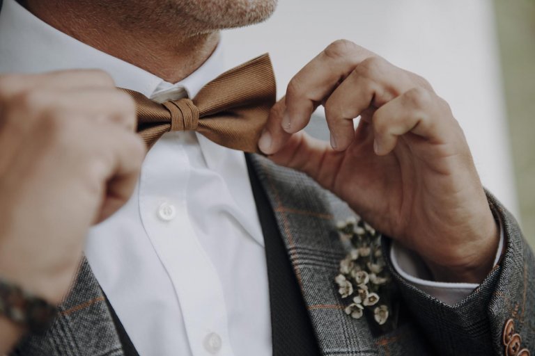 Fliege Oder Krawatte Zur Hochzeit Fliege oder Krawatten zur Hochzeit? Tipps & schöne Exemplare