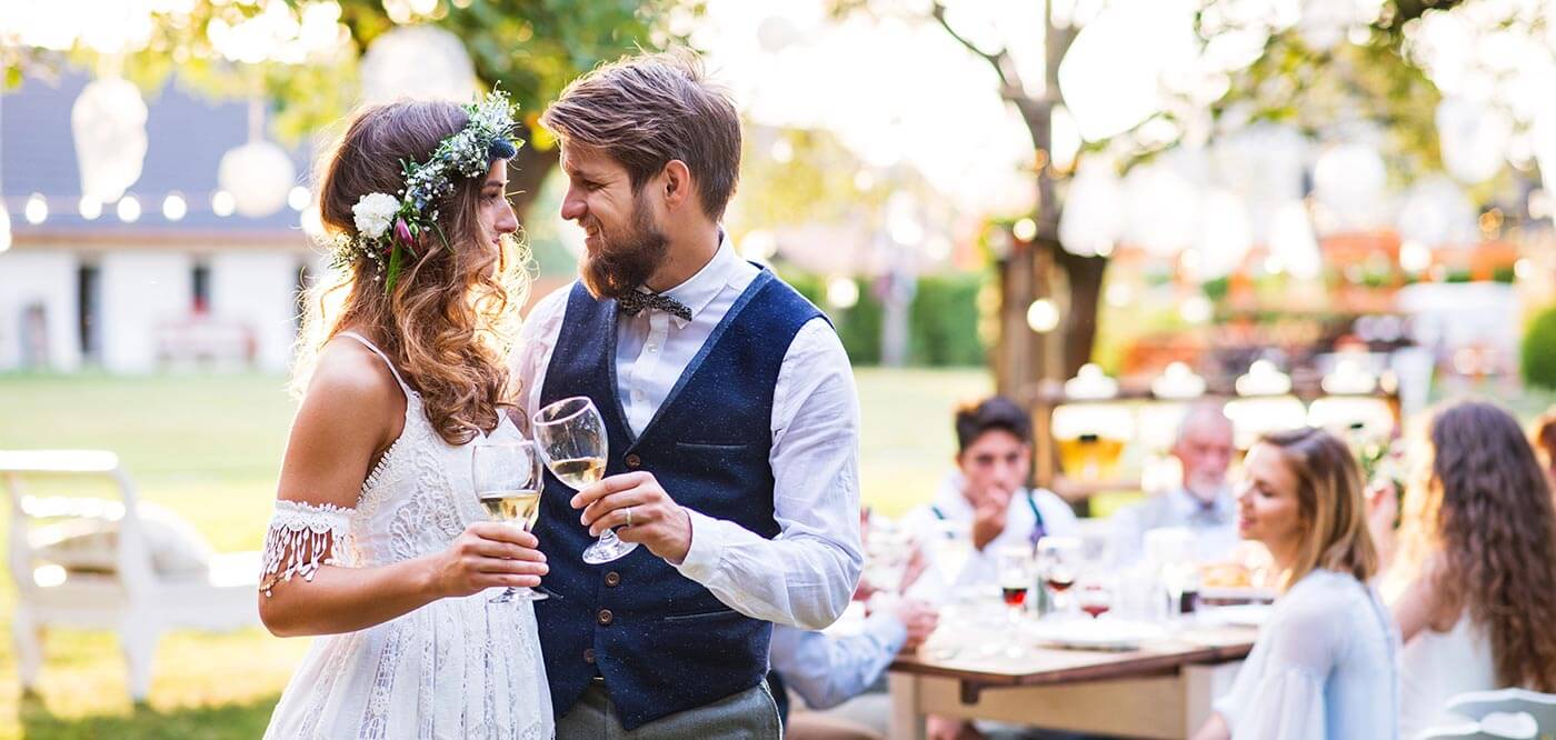 Gartenhochzeit Brautkleid