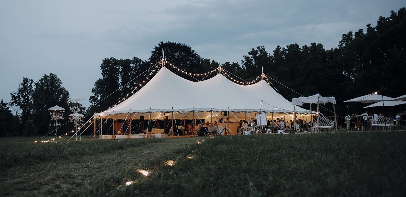 Hochzeit im Freien Zelt