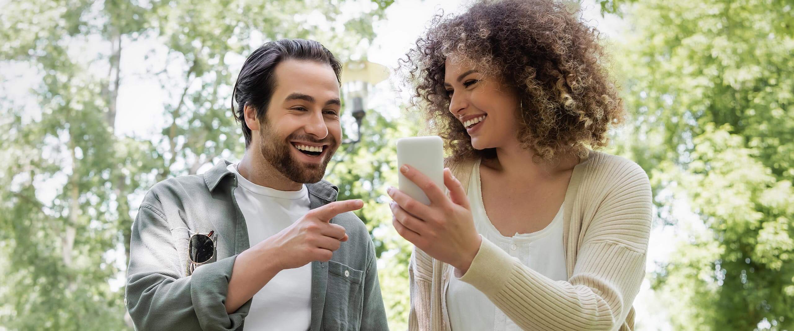 Hochzeitseinladungen online versenden