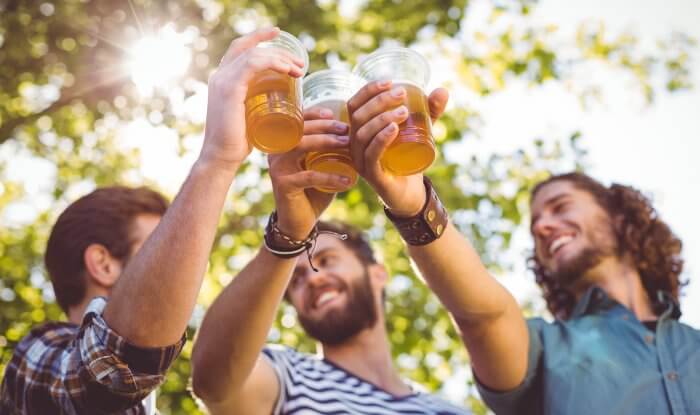 Junggesellenabschied-Ideen für Männer: 33 Tipps für die perfekte Party!
