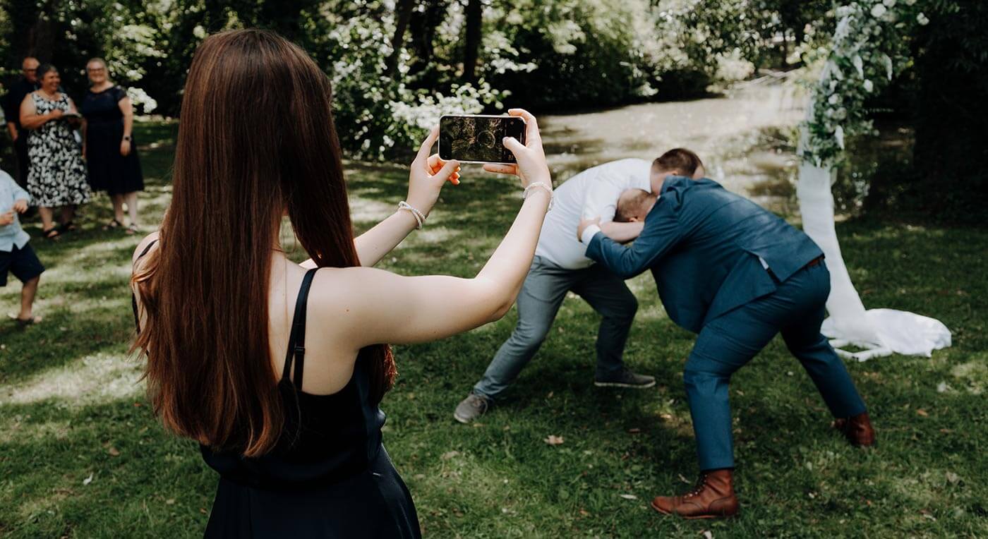 Lustige Fotoaufgabe Hochzeit