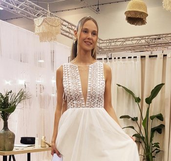Brautkleider Trends: Naked Look