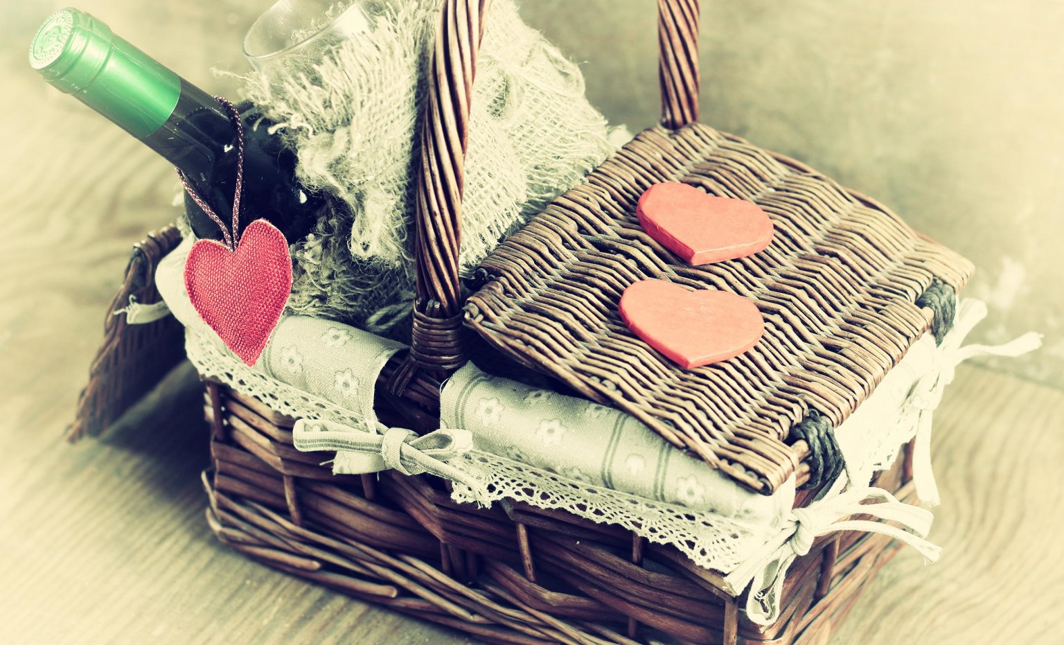 Geschenkkorb zur Hochzeit 6 schöne Ideen zum Verschenken