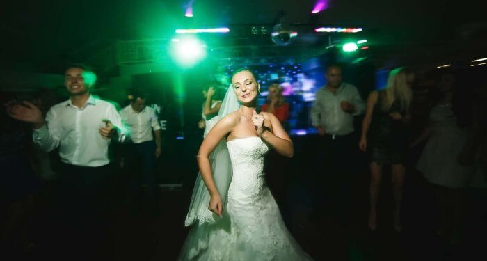 Suche DJ für Hochzeit