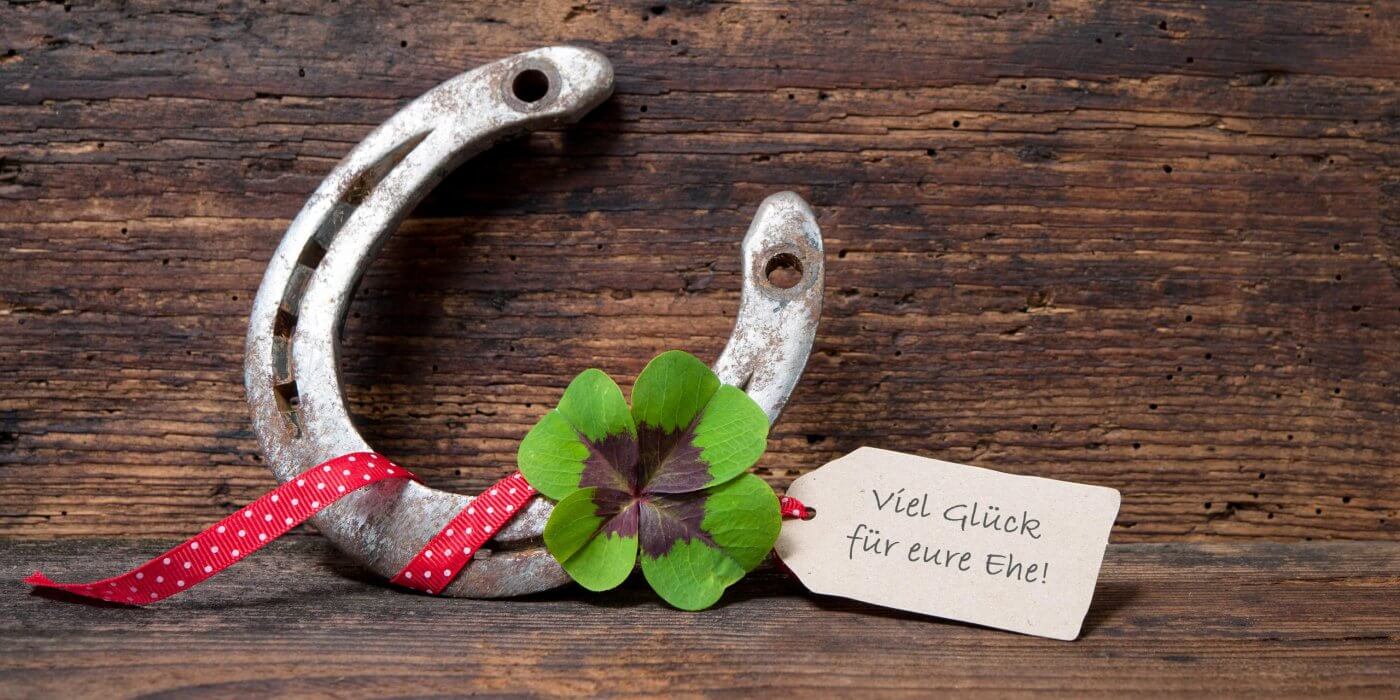 Glückshufeisen zur Hochzeit mit Gravur Tipps & Ideen